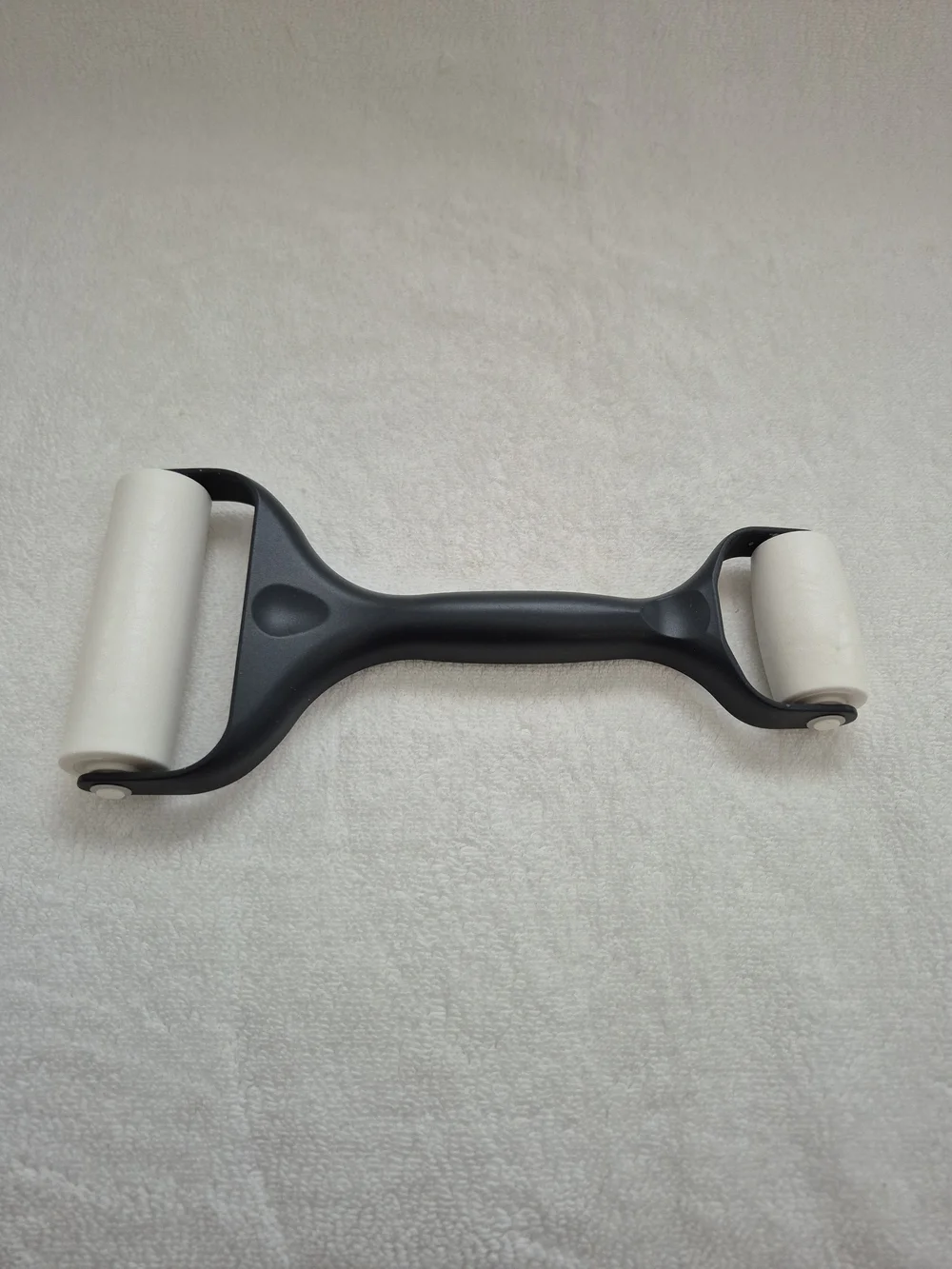 Pampered Chef Baker's Hand Roller two roller sizes Used On Doughs Or Pies